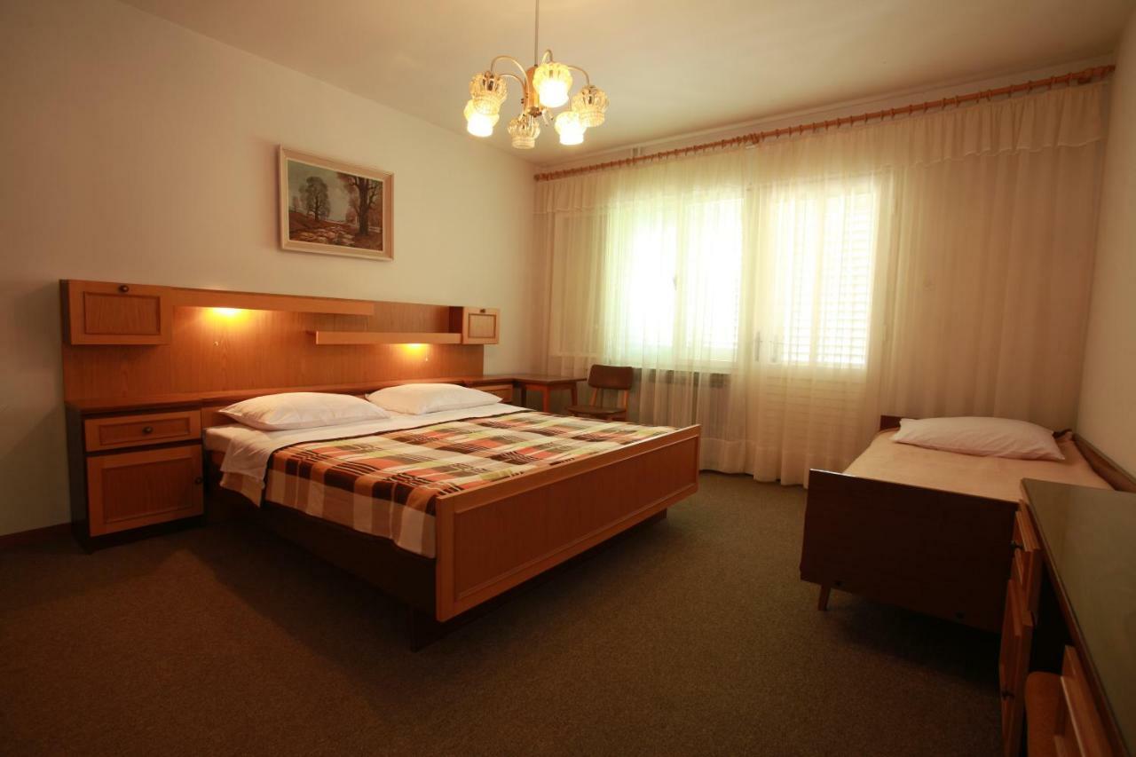 Apartments & Room Jagoda บัชกา ภายนอก รูปภาพ